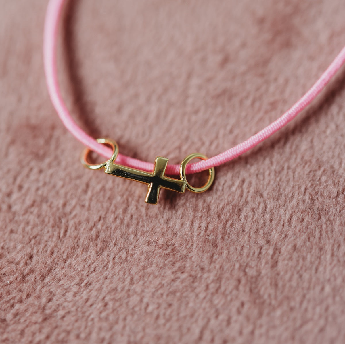 Cross Armbändchen